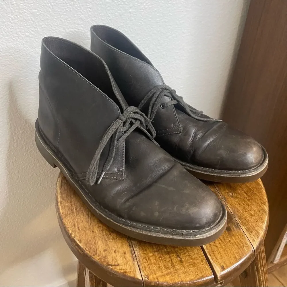 Clarks classic dark